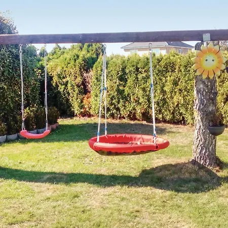 Appartamento Nice In With 2 Bedrooms And Wifi *