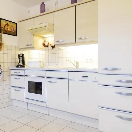 Nice In With 2 Bedrooms And Wifi